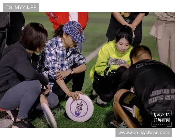 腰旗橄榄球入选2026年省运会 杭州掀起全民体验新热潮 腰旗橄榄球入选2026年省运会 杭州掀起全民体验新热潮